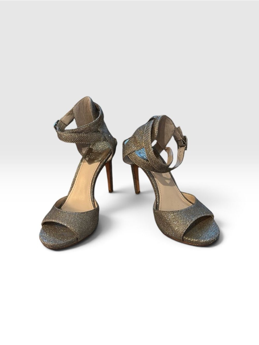 Vince Camuto Women’s Faunora dress sandals, size 7 gold/silver